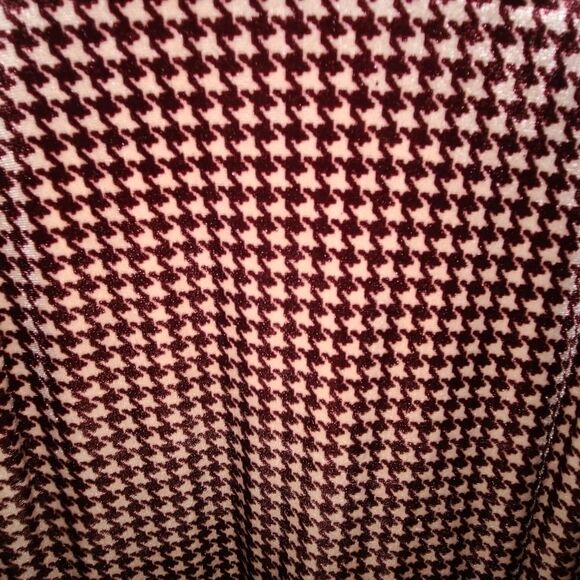 Xhilaration velvet dress - Picture 3 of 6